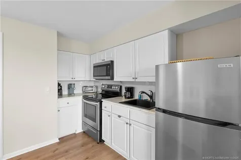 2725 NE Indian River Drive Jensen Beach FL 34957