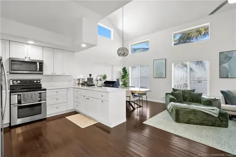 2725 NE Indian River Drive Jensen Beach FL 34957