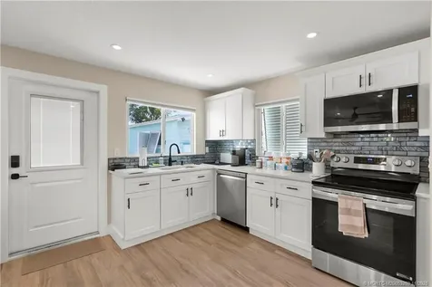 2725 NE Indian River Drive Jensen Beach FL 34957