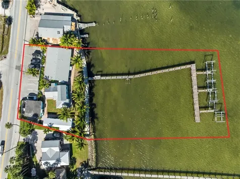 2725 NE Indian River Drive Jensen Beach FL 34957