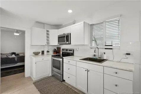 2725 NE Indian River Drive Jensen Beach FL 34957