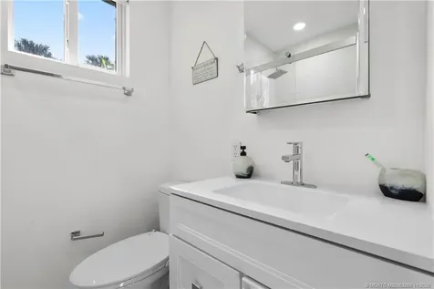 2725 NE Indian River Drive Jensen Beach FL 34957