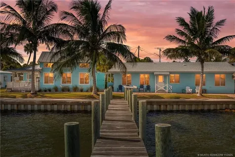 2725 NE Indian River Drive Jensen Beach FL 34957