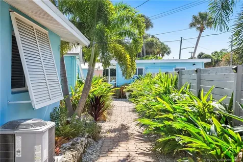 2725 NE Indian River Drive Jensen Beach FL 34957