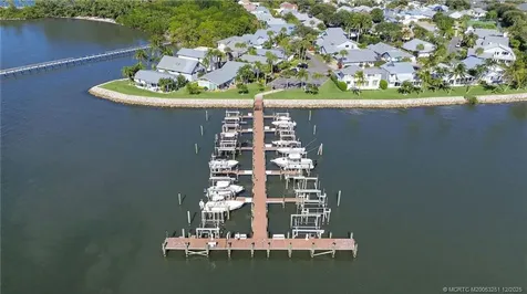 3961 NE Breakwater Drive Jensen Beach FL 34957