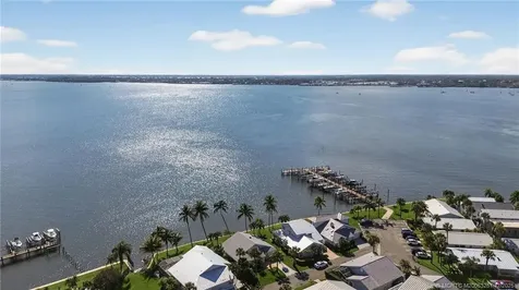 3961 NE Breakwater Drive Jensen Beach FL 34957