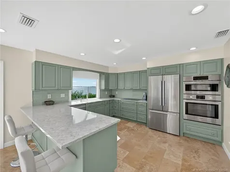 3961 NE Breakwater Drive Jensen Beach FL 34957