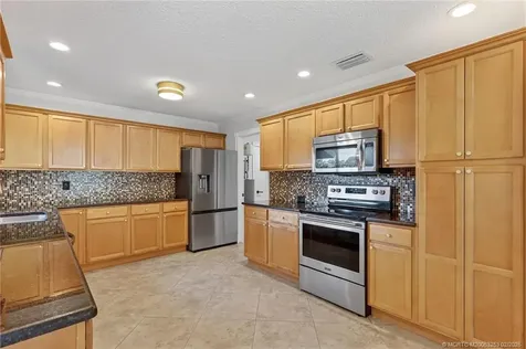 2041 SE Giffen Avenue Port St Lucie FL 34952