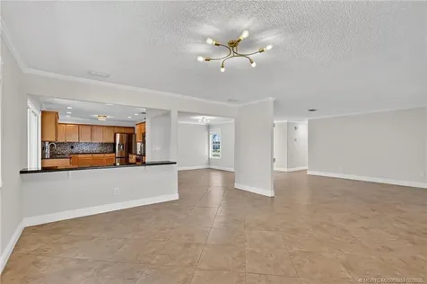 2041 SE Giffen Avenue Port St Lucie FL 34952