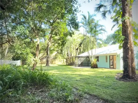2041 SE Giffen Avenue Port St Lucie FL 34952