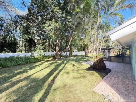 2041 SE Giffen Avenue Port St Lucie FL 34952