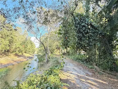 2041 SE Giffen Avenue Port St Lucie FL 34952