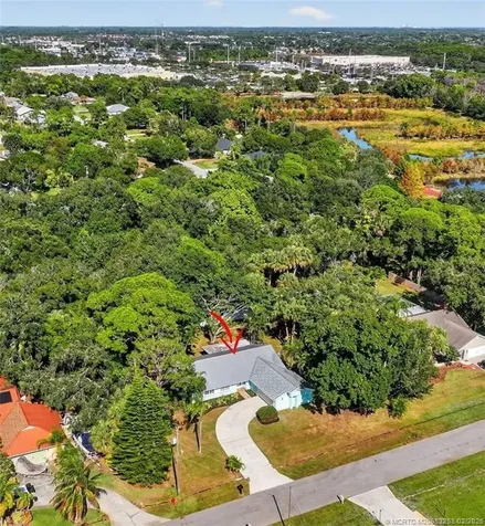 2041 SE Giffen Avenue Port St Lucie FL 34952