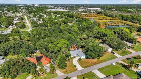 2041 SE Giffen Avenue Port St Lucie FL 34952