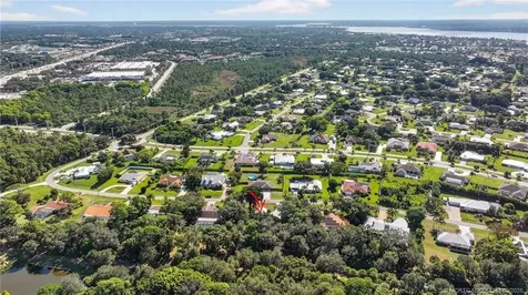 2041 SE Giffen Avenue Port St Lucie FL 34952