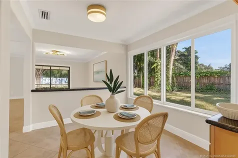 2041 SE Giffen Avenue Port St Lucie FL 34952