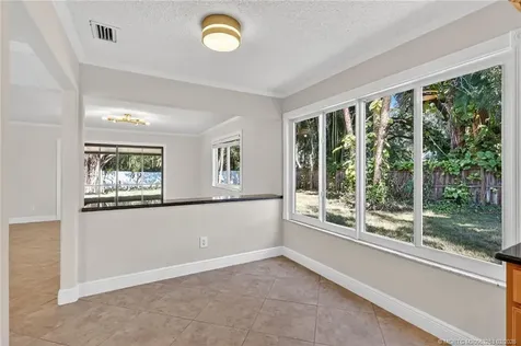 2041 SE Giffen Avenue Port St Lucie FL 34952