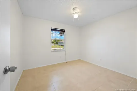 3071 SE East Blackwell Drive Port St Lucie FL 34952