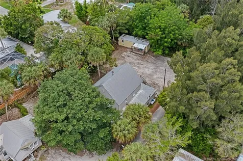 2172 NE Poinciana Terrace Jensen Beach FL 34957