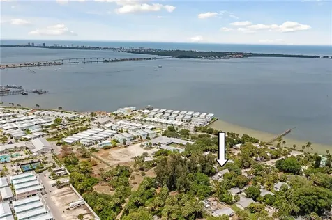 2172 NE Poinciana Terrace Jensen Beach FL 34957