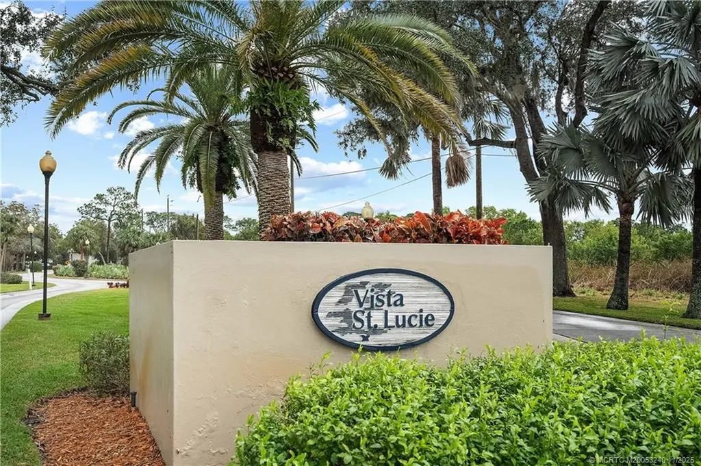 9 Lake Vista Trail Port St Lucie FL 34952