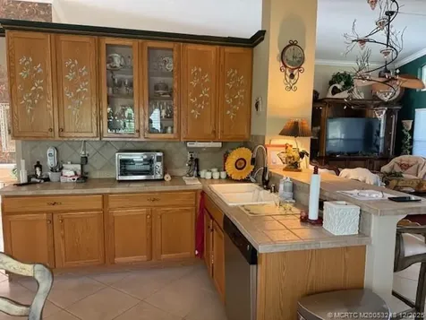 6948 SE Twin Oaks Circle Stuart FL 34997