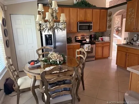 6948 SE Twin Oaks Circle Stuart FL 34997
