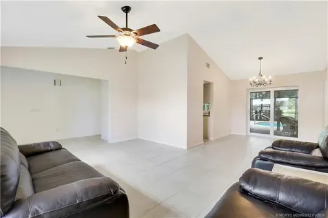 2579 SE Leithgow Street Port St Lucie FL 34952