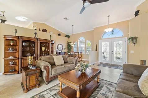 2434 SE Pascal Avenue Port St Lucie FL 34952