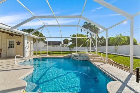 2434 SE Pascal Avenue Port St Lucie FL 34952