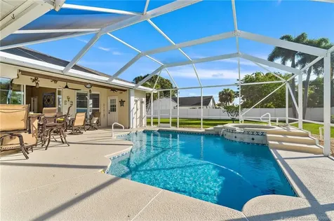 2434 SE Pascal Avenue Port St Lucie FL 34952