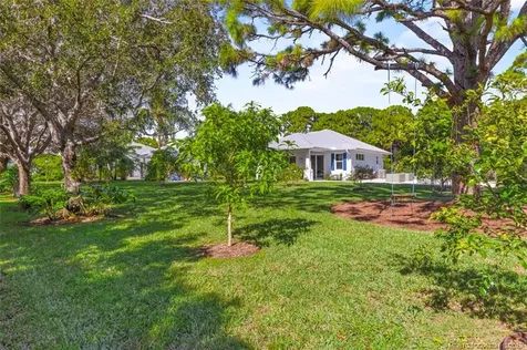 2695 NE Cypress Lane Jensen Beach FL 34957