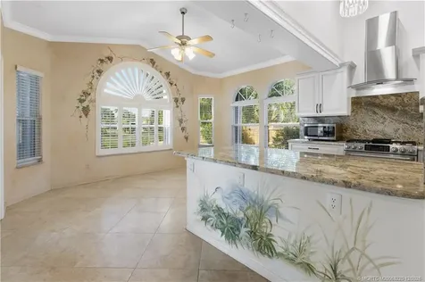 233 NE Sagamore Terrace Port St Lucie FL 34983