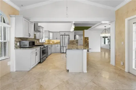 233 NE Sagamore Terrace Port St Lucie FL 34983