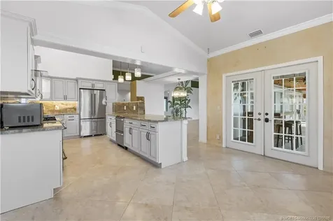 233 NE Sagamore Terrace Port St Lucie FL 34983