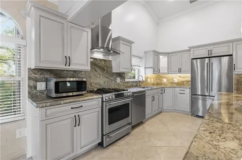 233 NE Sagamore Terrace Port St Lucie FL 34983