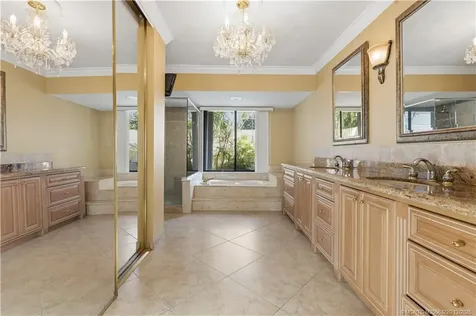 233 NE Sagamore Terrace Port St Lucie FL 34983