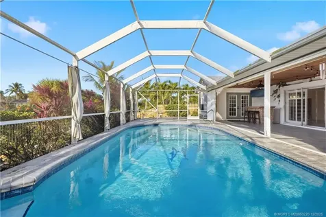 233 NE Sagamore Terrace Port St Lucie FL 34983