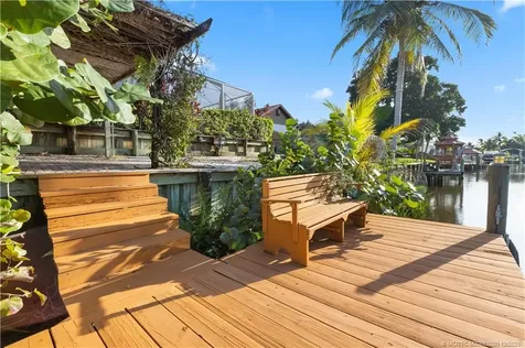 233 NE Sagamore Terrace Port St Lucie FL 34983