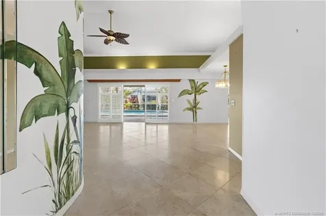 233 NE Sagamore Terrace Port St Lucie FL 34983