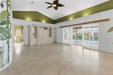 233 NE Sagamore Terrace Port St Lucie FL 34983