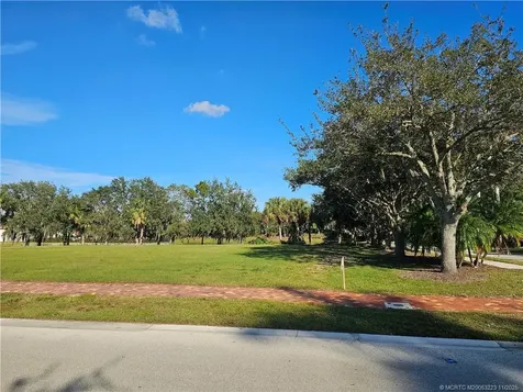 102 SE Via Lago Garda Port St Lucie FL 34952