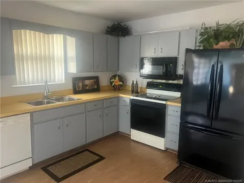 1467 SE Andrews Street Stuart FL 34996