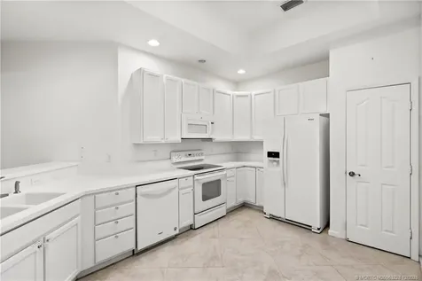 671 NW Red Pine Way Jensen Beach FL 34957