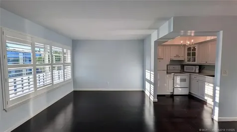 2929 SE Ocean Boulevard Stuart FL 34996