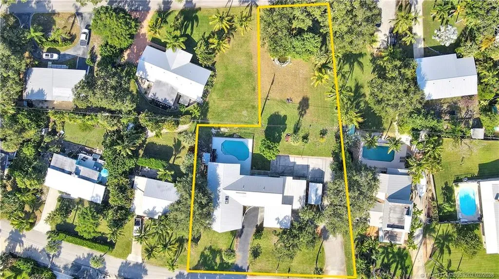 1995 NE River Court Jensen Beach FL 34957