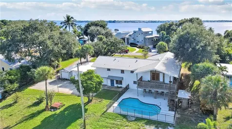 1995 NE River Court Jensen Beach FL 34957