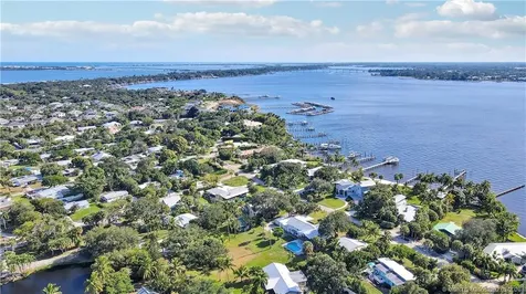 1995 NE River Court Jensen Beach FL 34957