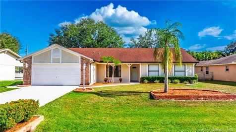 2765 SE Eagle Drive Port St Lucie FL 34984