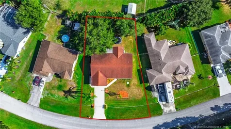 2765 SE Eagle Drive Port St Lucie FL 34984